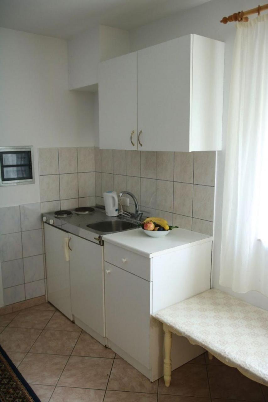 Apartments Zdravko - 150 M From Sandy Beach Duće Kültér fotó