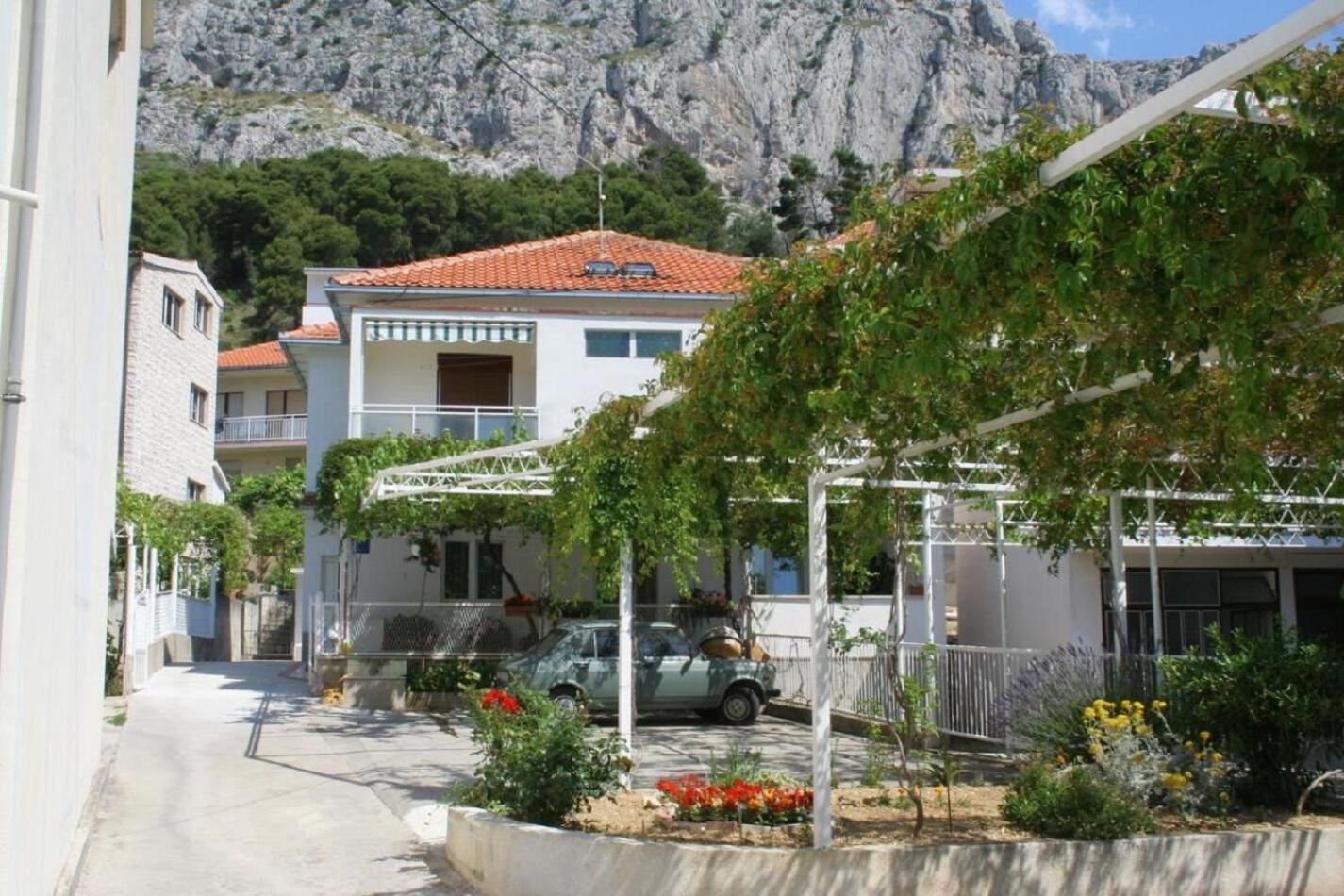 Apartments Zdravko - 150 M From Sandy Beach Duće Kültér fotó